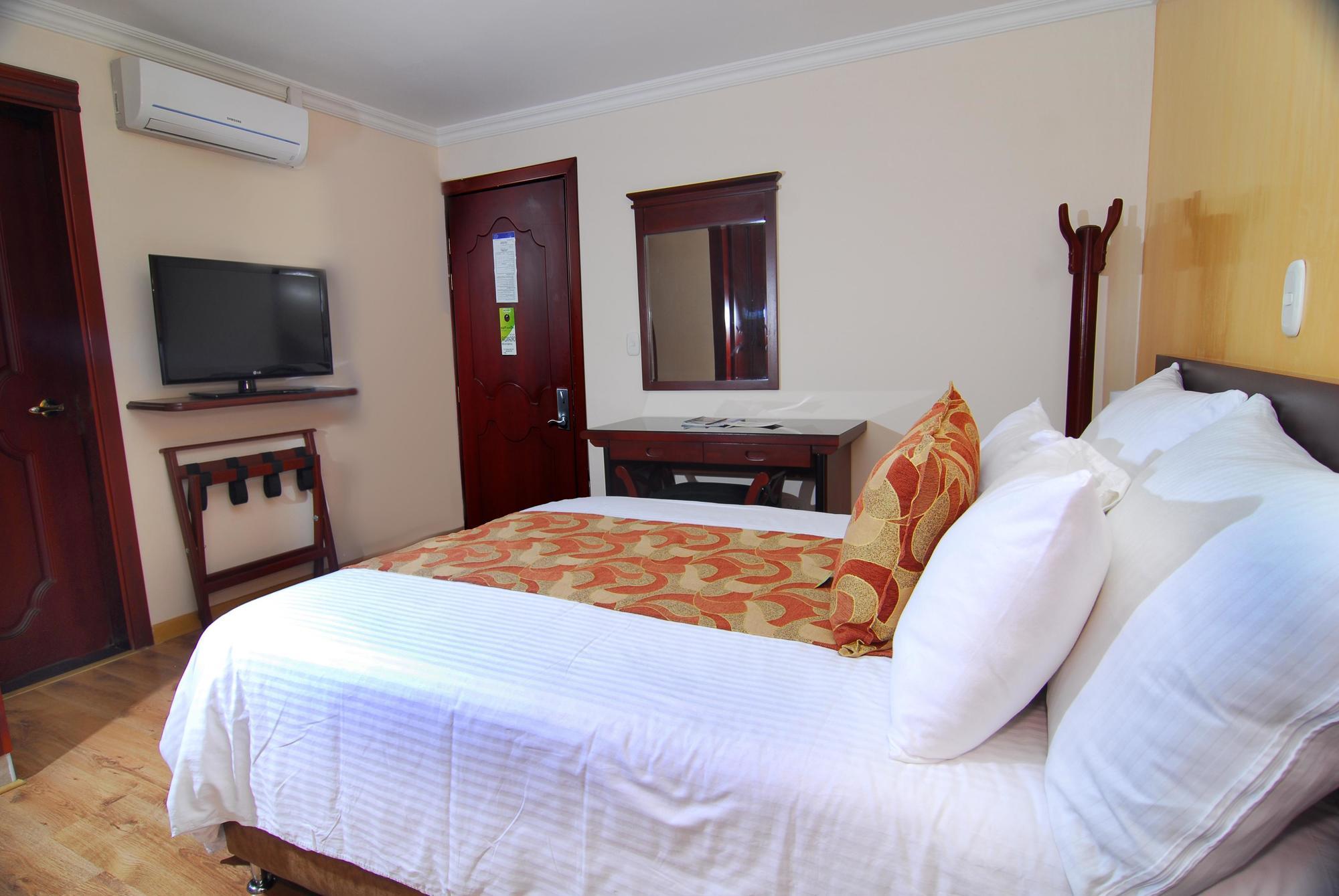 Luxor Plaza Hotel Pereira Εξωτερικό φωτογραφία